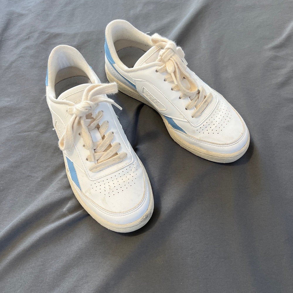 Saye white sneakers, size US6